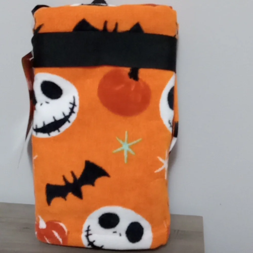 Nightmare Before Christmas Hand Towel Set New 🧡🧡🧡🖤🖤🖤